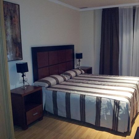 Hotel Av Apartamentos โลวิโอส ภายนอก รูปภาพ