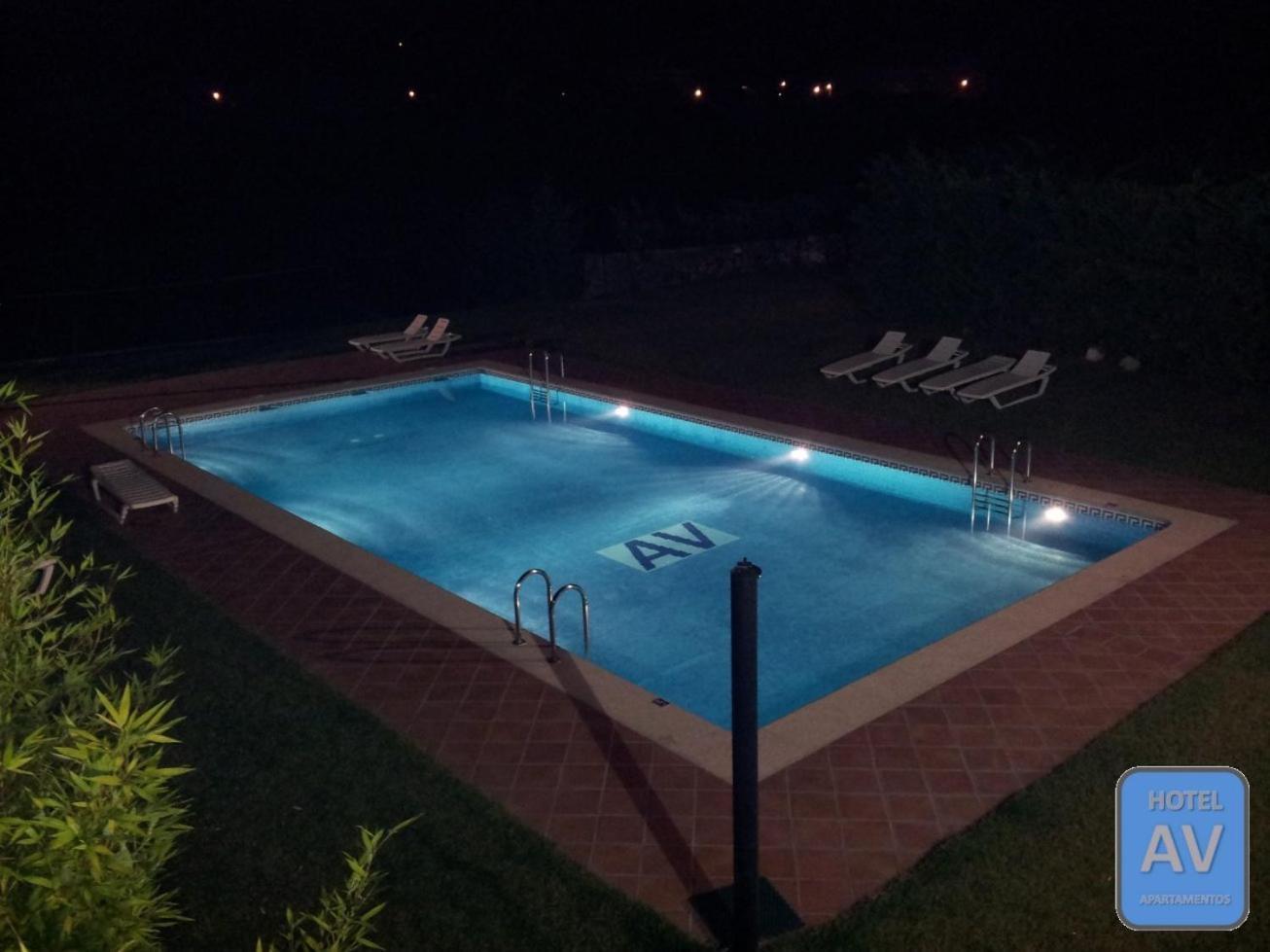 Hotel Av Apartamentos โลวิโอส ภายนอก รูปภาพ